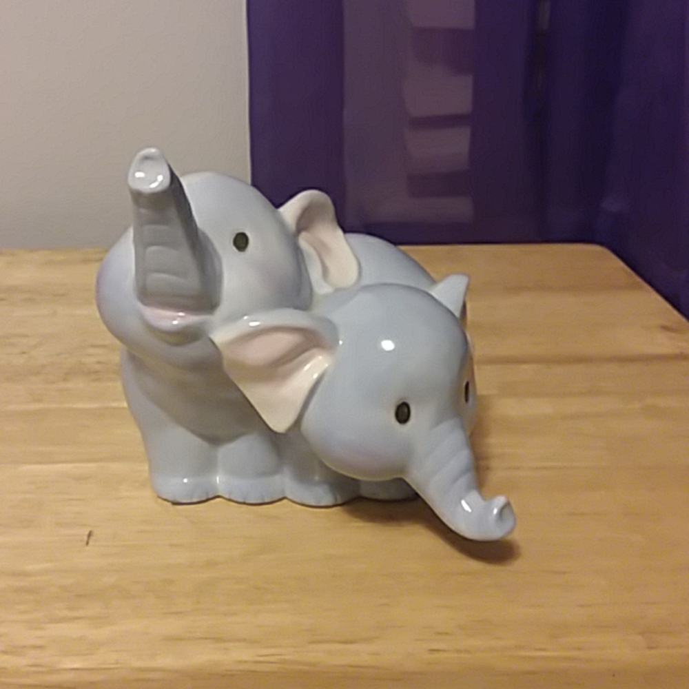 Elephants - Picture 4 of 6